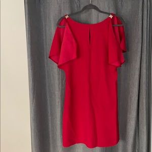 Flowing fuchsia White House black market dress